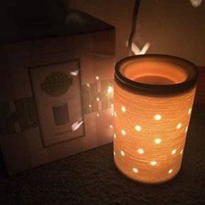 Full-size Scentsy Warmer